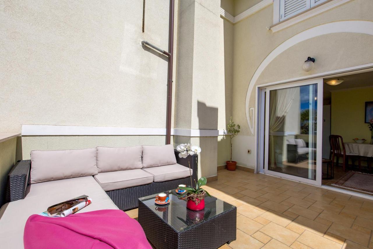 Apartments Villa Nora ริเยกา ภายนอก รูปภาพ