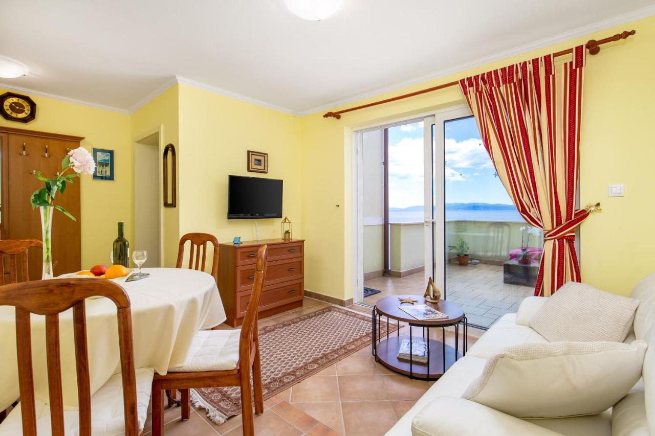 Apartments Villa Nora ริเยกา ภายนอก รูปภาพ