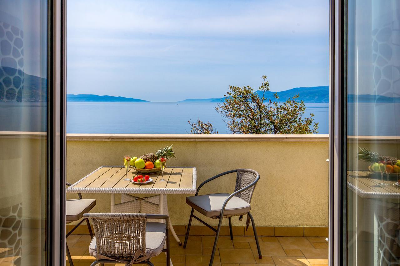 Apartments Villa Nora ริเยกา ภายนอก รูปภาพ